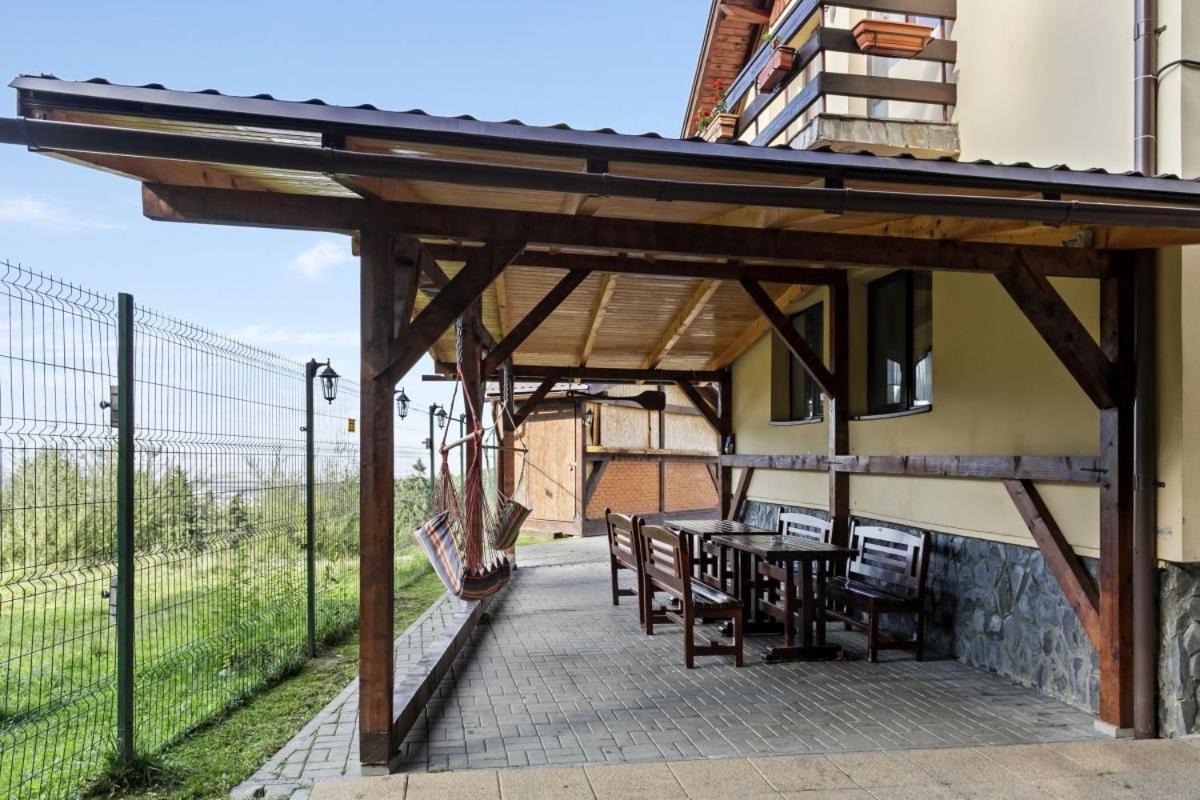 Willa Casa Georgea Săcele Zewnętrze zdjęcie